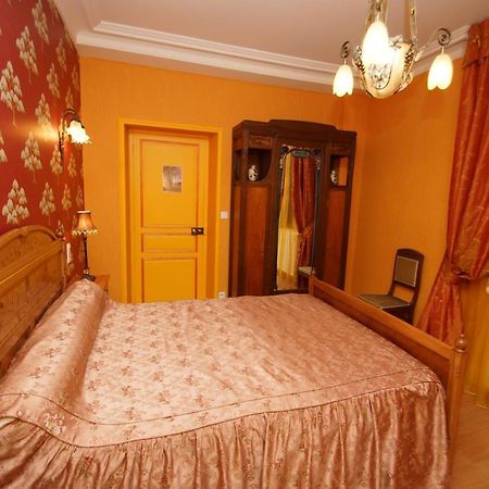 Bed and Breakfast Le Manoir Des Arts Saint-Samson-de-Bonfosse Екстер'єр фото