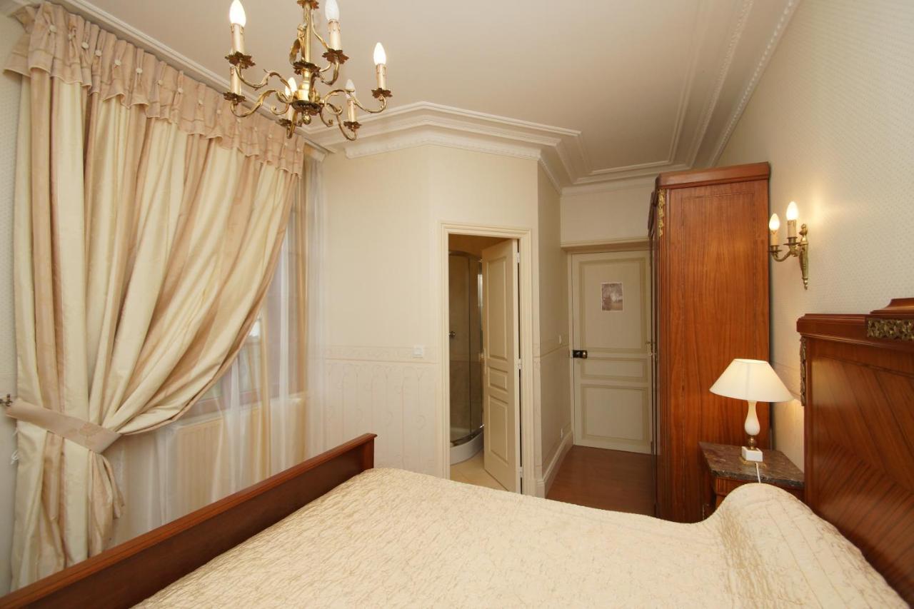 Bed and Breakfast Le Manoir Des Arts Saint-Samson-de-Bonfosse Екстер'єр фото