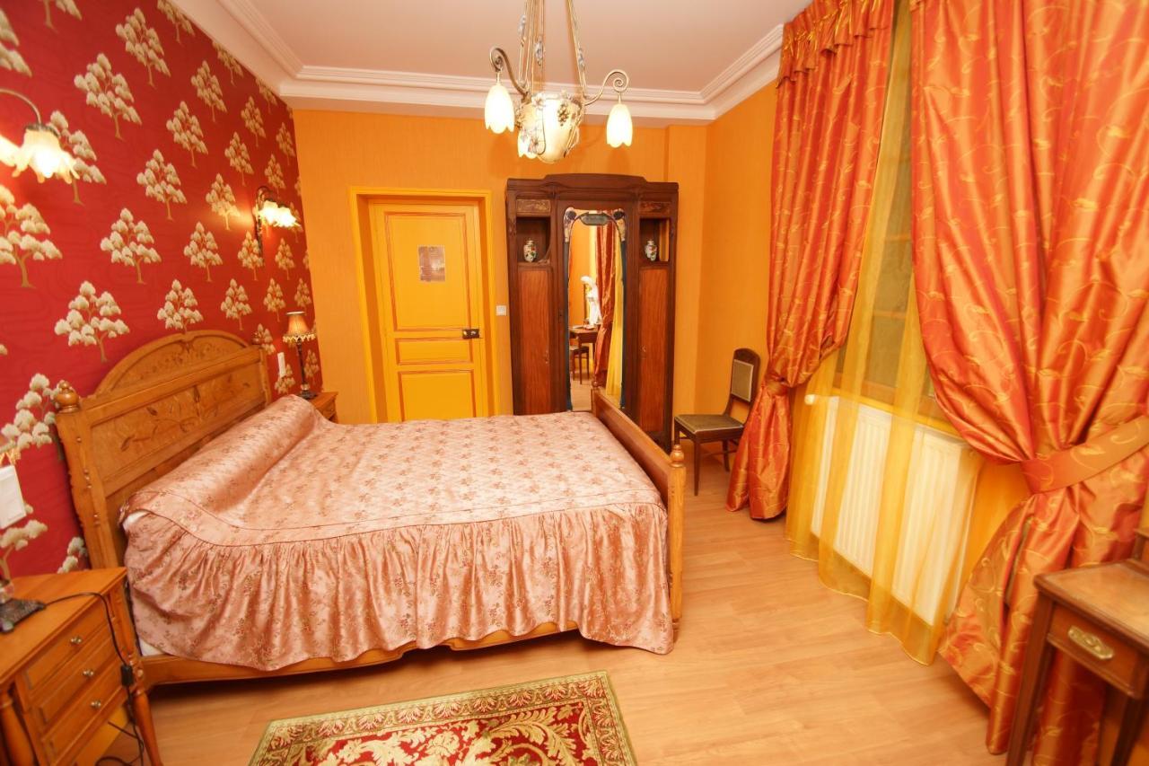 Bed and Breakfast Le Manoir Des Arts Saint-Samson-de-Bonfosse Екстер'єр фото