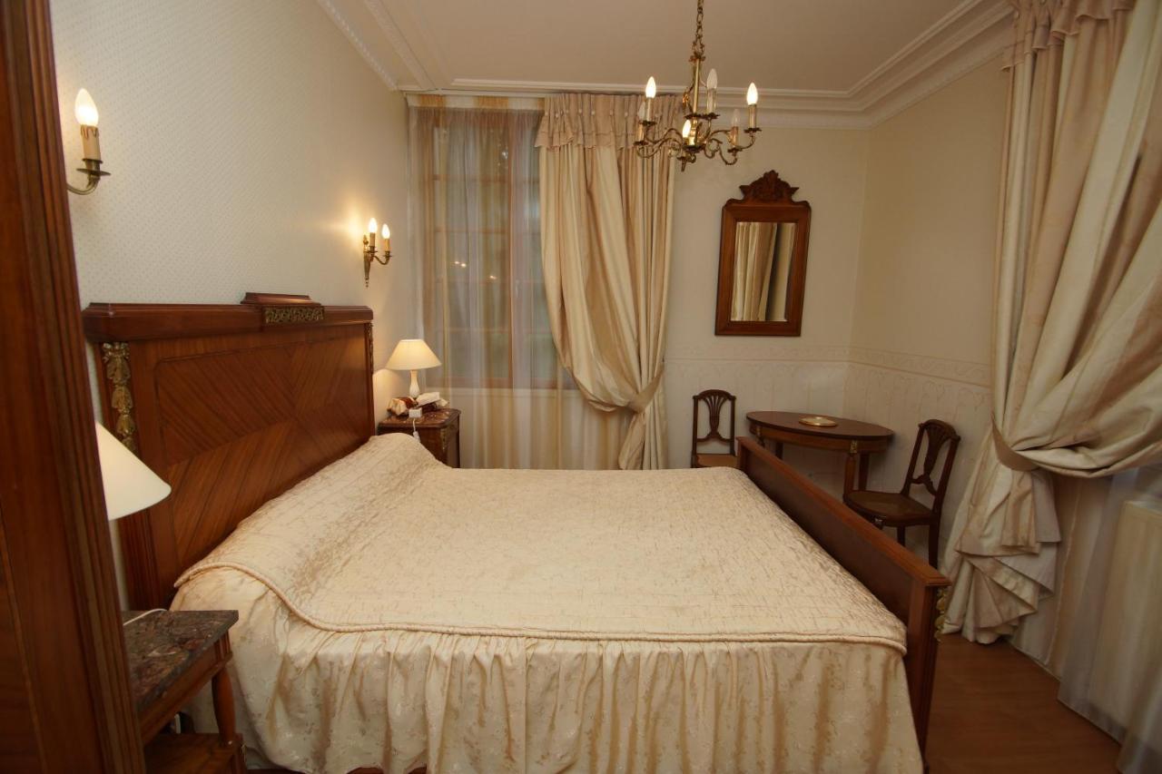 Bed and Breakfast Le Manoir Des Arts Saint-Samson-de-Bonfosse Екстер'єр фото